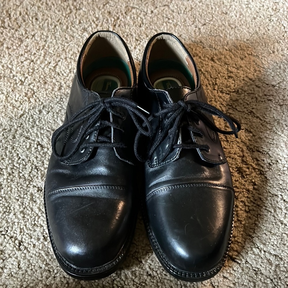 Thom McAn Dress Shoes